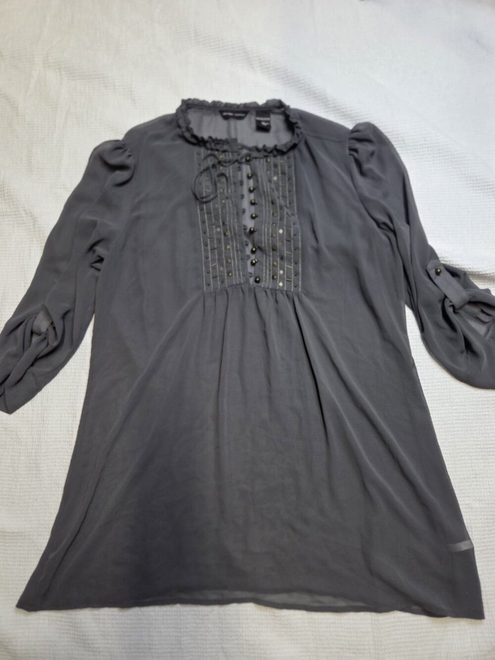 New York And Company Sheer Gray Tunic W/ Ruffled Neck & Embellished Front In L